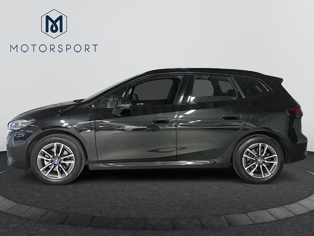 BMW 225e xDrive Active Tourer M Sport Farth Backkamera Alcantara bild 3