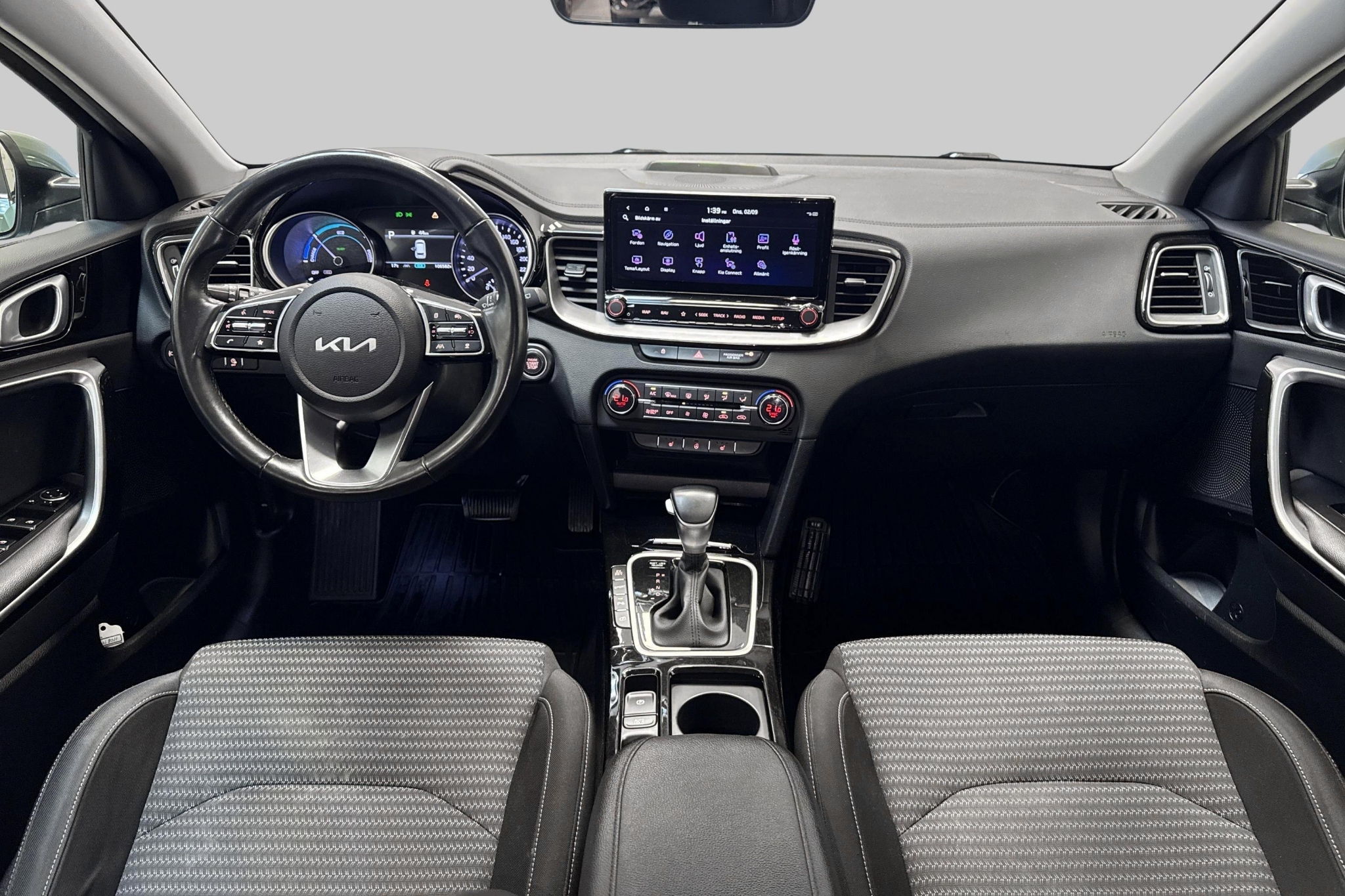 Kia Ceed 2023, photo 7/10