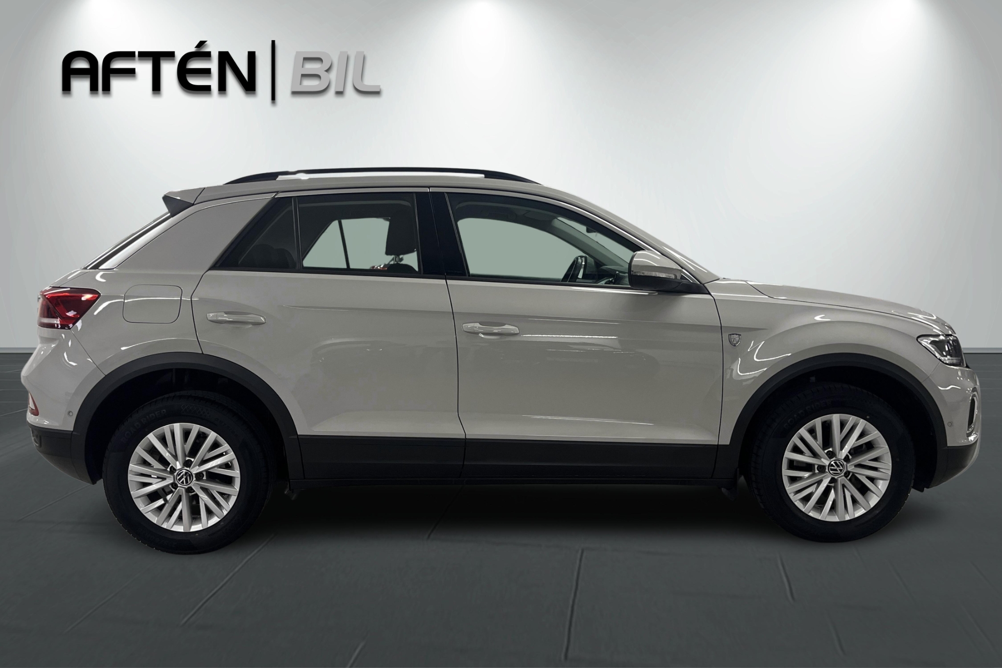 Volkswagen T-Roc 1.0 TSI 2023, bild 6/10