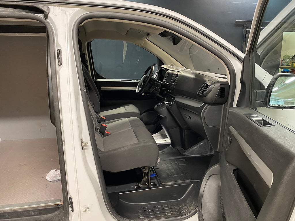 Bild på Peugeot Expert PRO+ L3 2.0 BlueHDi 145hk AUT