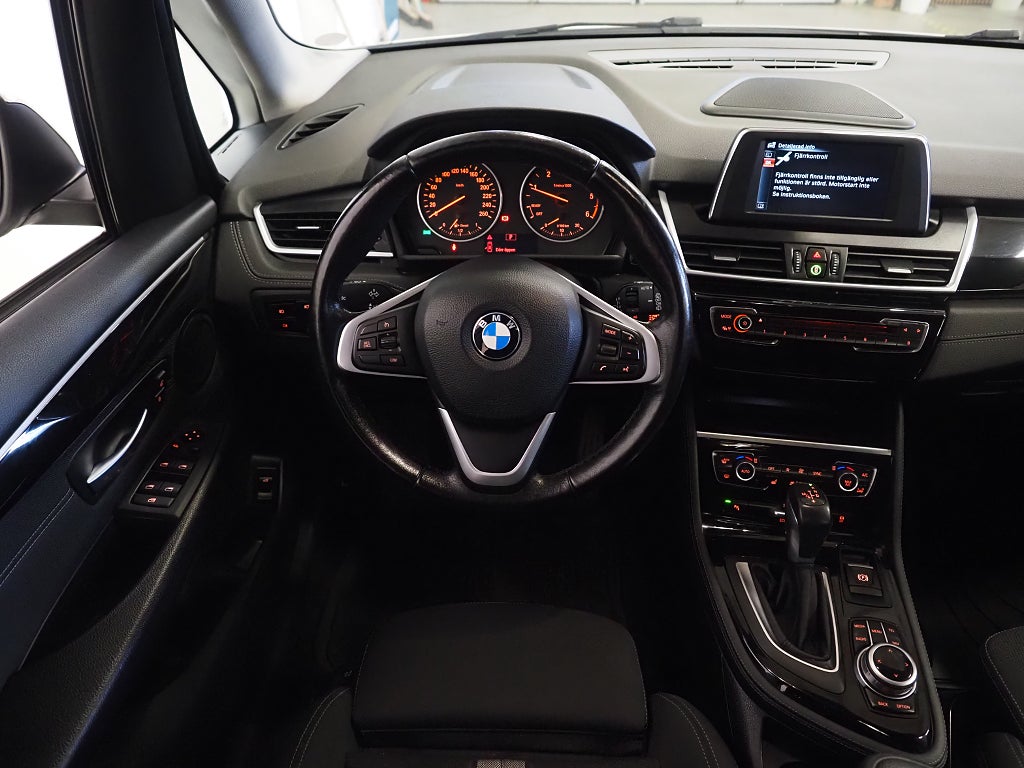 BMW 218 d 150hk Active Tourer  Sport line | Backkamera | Navi | 2017