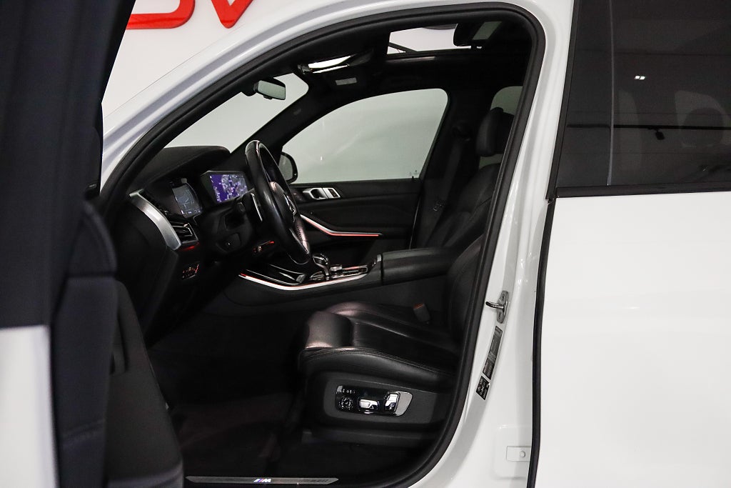 BMW X5 xDrive40i M-Sport Innovation NightVision H/K Panorama