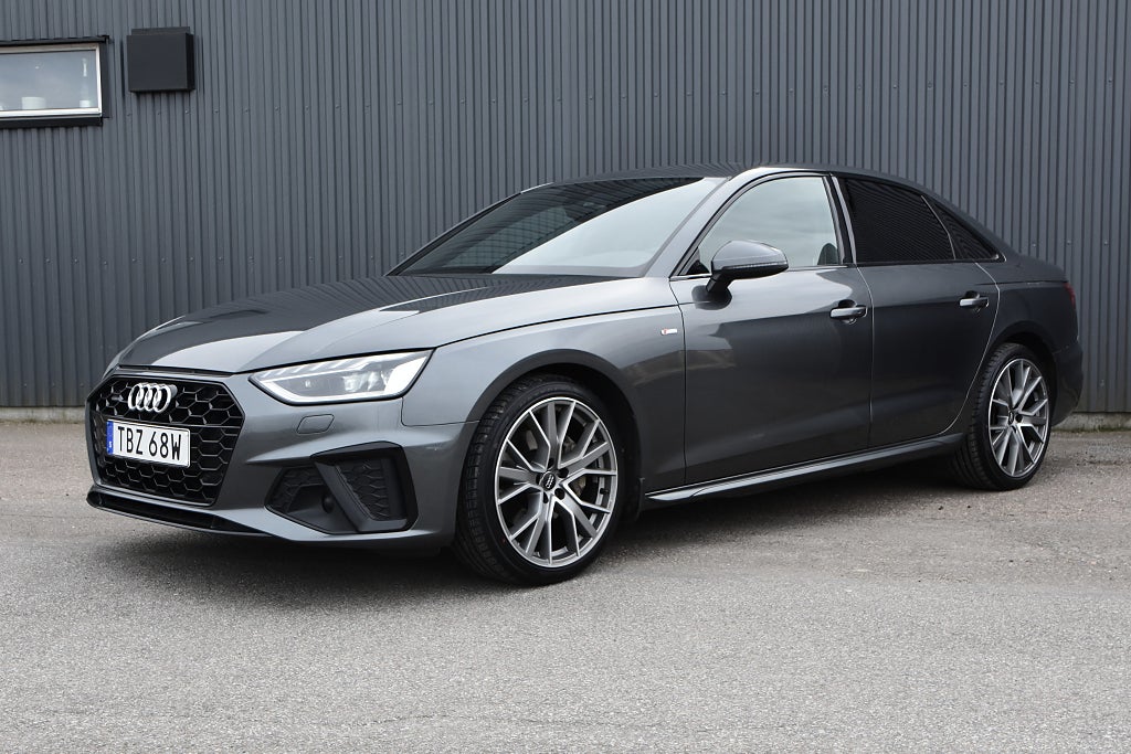 Audi A4 Sedan 40 TDI quattro 190 hk S Line / Drag Navi 19" 