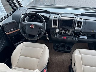 Husbil-integrerad Pilote G 740 GJ SENSATION 150HK AUT 3 av 21