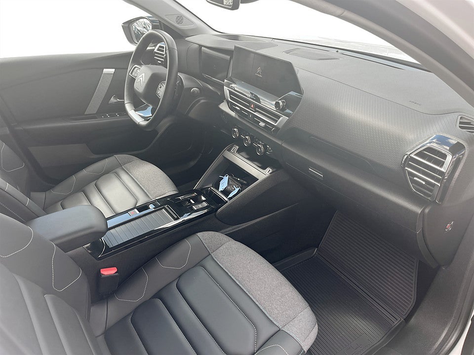 Bild på Citroën C4 Picasso Shine 1.2 PT 130hk Aut B-KAMERA CARPLAY