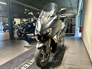 Yamaha T-Max 500 DX 3,45%/20 mil/Nyservad