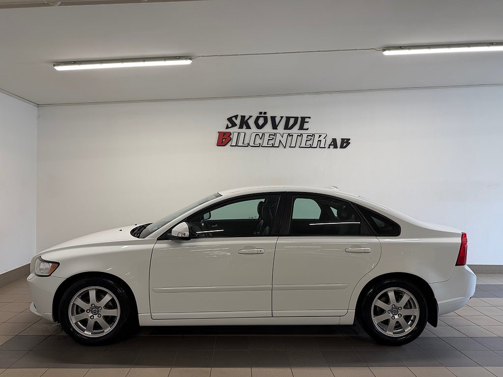 Volvo S40 D2 Classic Momentum/1-Ägare/11800MIL/D-Värmare/Skinn