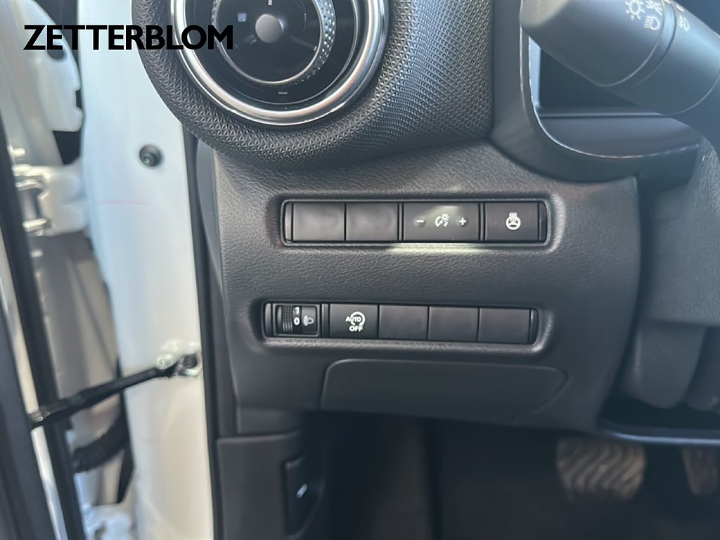 SUV Nissan Juke 15 av 19