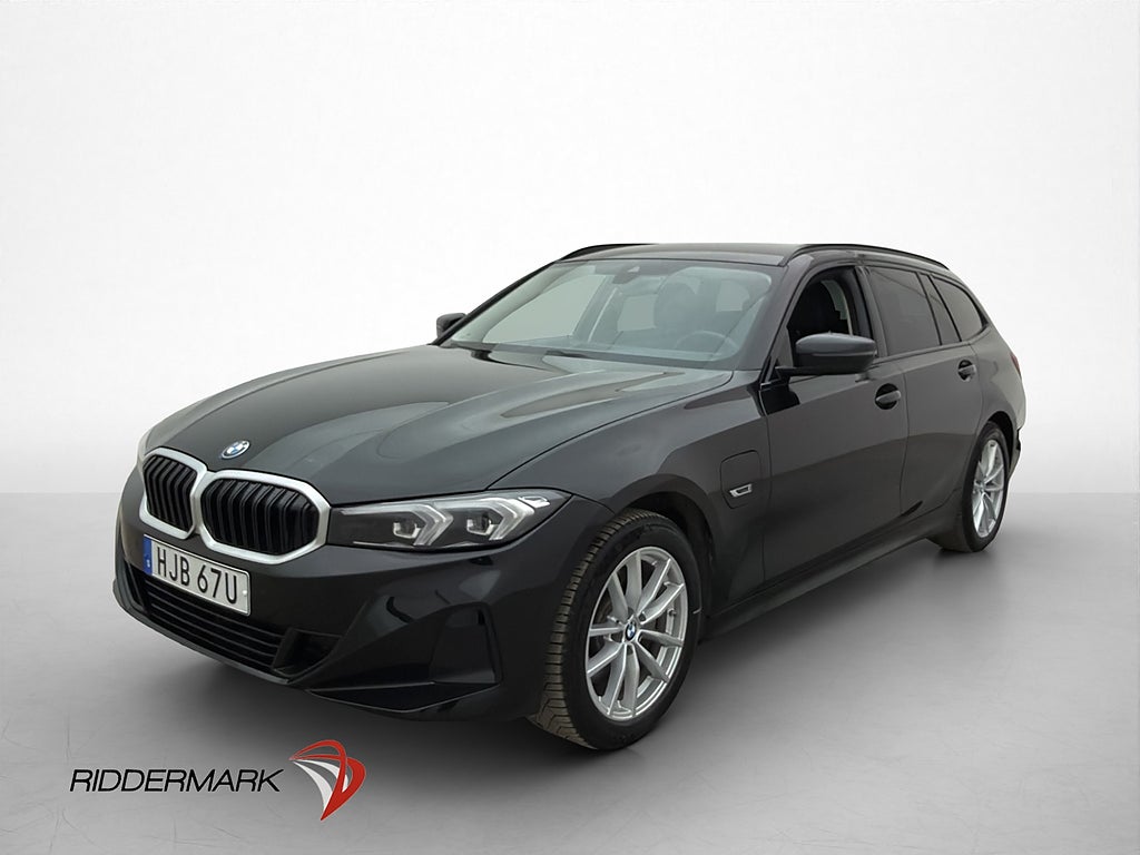 BMW 330 e xDrive 292hk Widescreen Skinn Drag Navi Moms