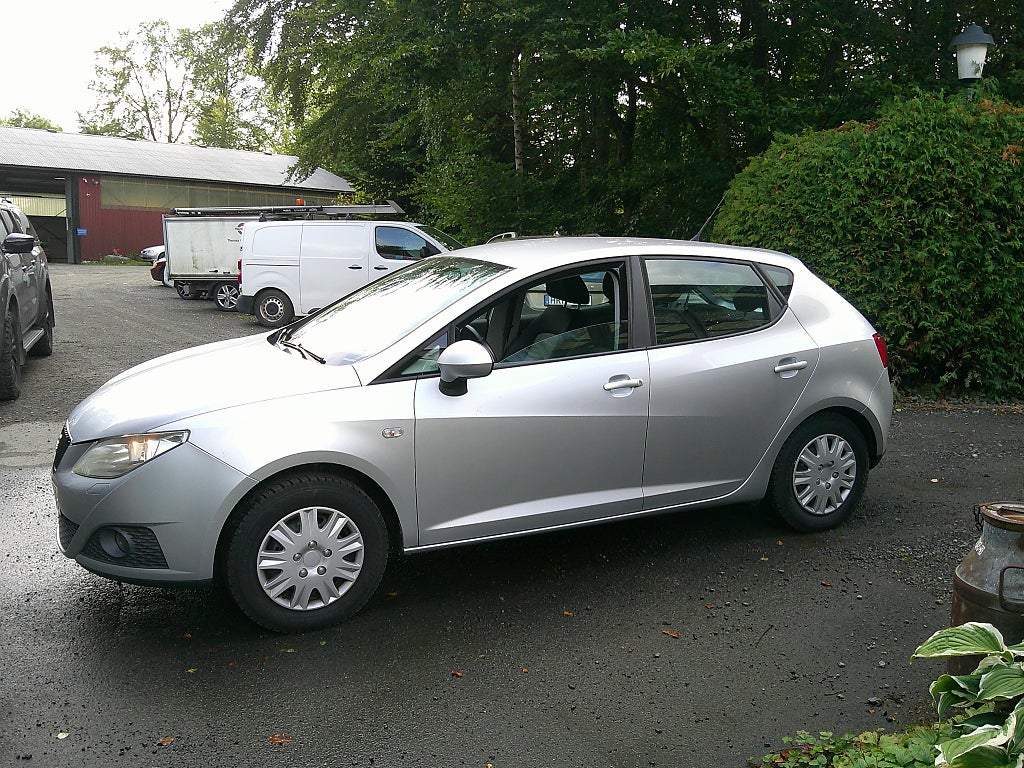 Seat Ibiza 5-dörrar 1.4 16v Style Euro 4