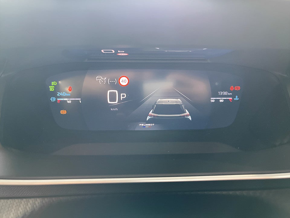 Bild på Peugeot 2008 GT 1.2 PT 130hk Aut B-KAMERA CARPLAY