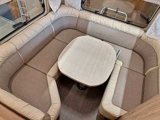 Husbil-integrerad Eura Mobil IL 650 HS 20 av 25
