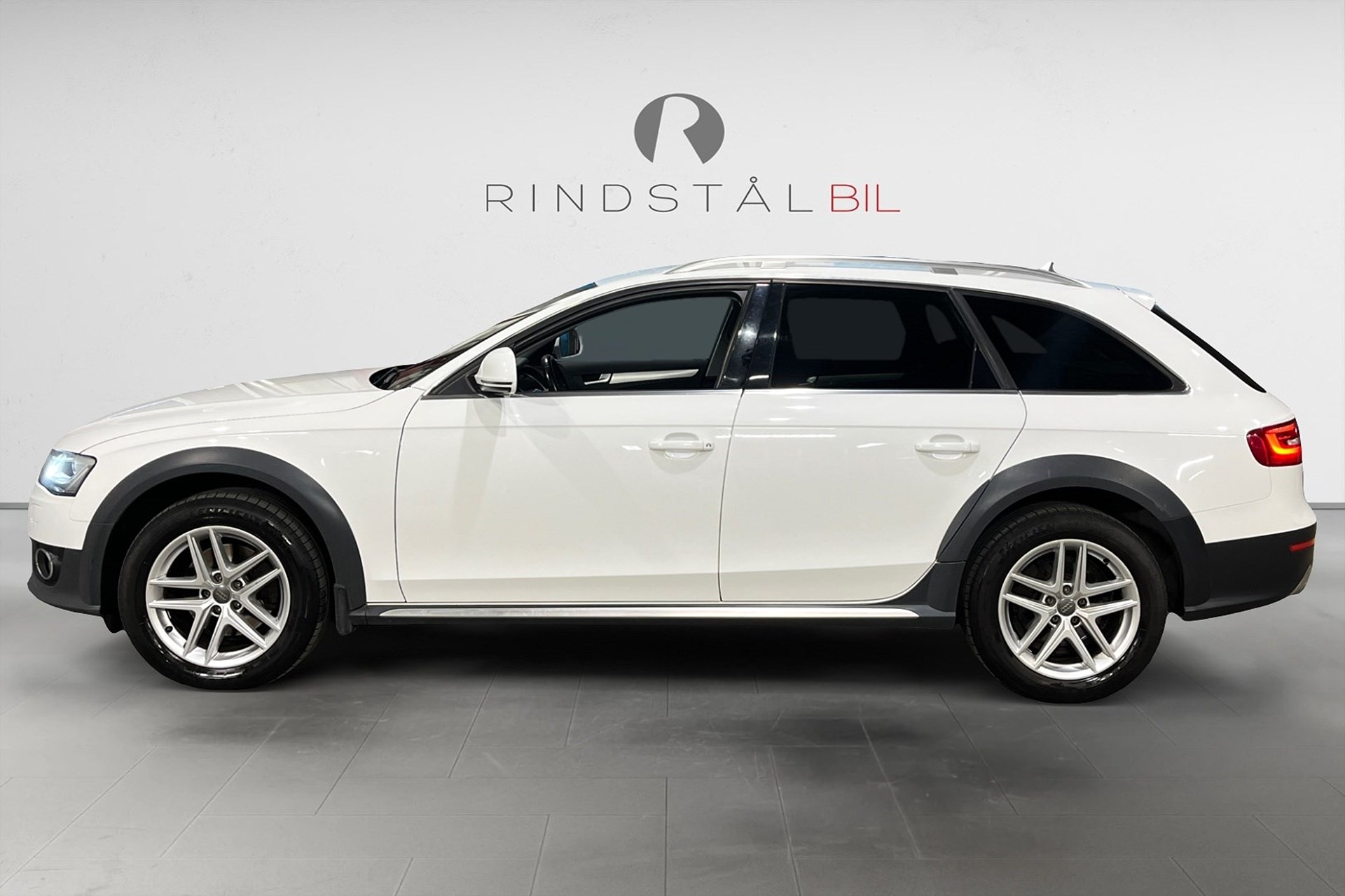 Audi A4 allroad 2015, photo 4/46