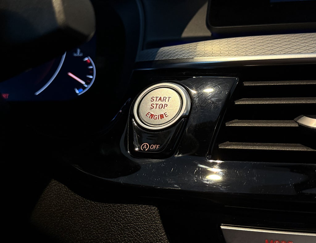 BMW M550D xDrive Sedan 400HK TAKLUCKA LASER HUD H/K 360° SE SPEC