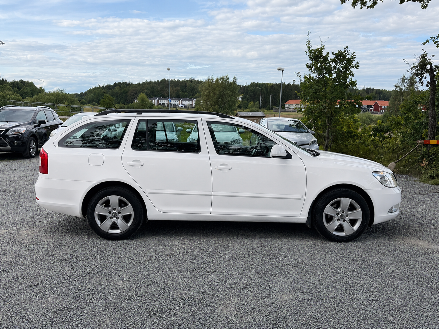 Skoda Octavia 2011, bild 3/51