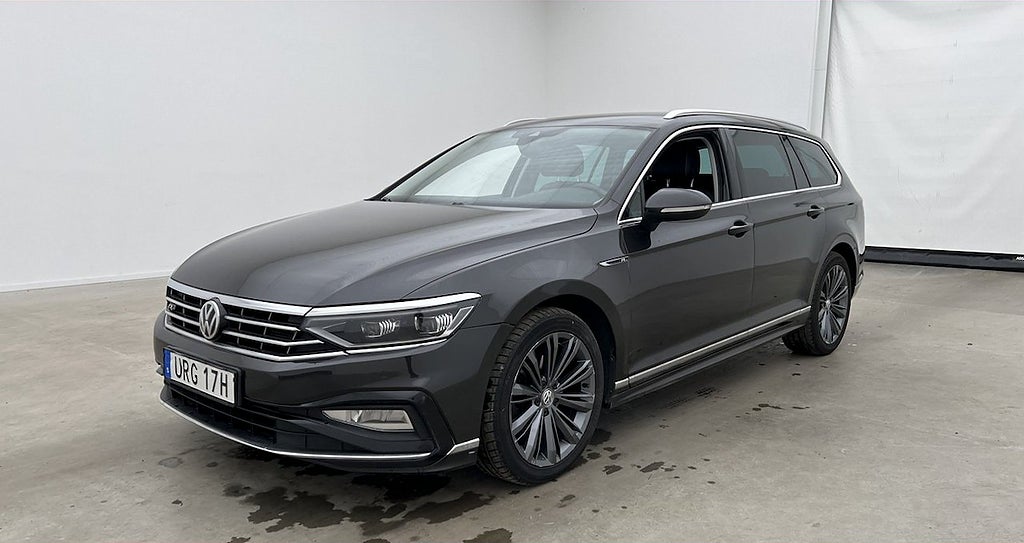 Volkswagen Passat 2.0 TDI 190hk 4M DSG R-Line | Drag | Cockpit | CarPlay