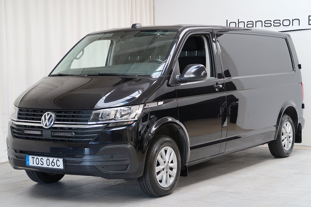 Volkswagen Transporter T30 2.0 TDI L2 Navi Drag Värmare MOMS