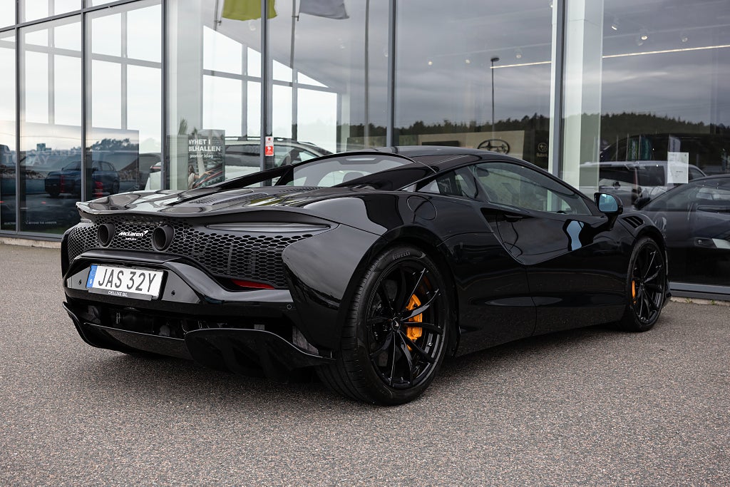 McLaren Artura / 320 mil / Technology Pack / Svensksåld 1 brukare /