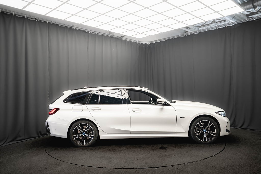 BMW 330e xDrive M Sport PANORAMA DRAG KAMERA ADAPTIV-FART
