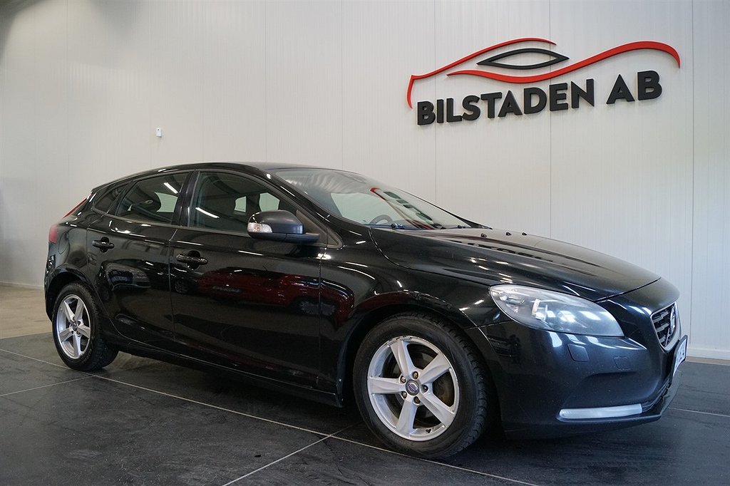 Volvo V40 D2 115hk Kinetic Ny Servad Svensksåld