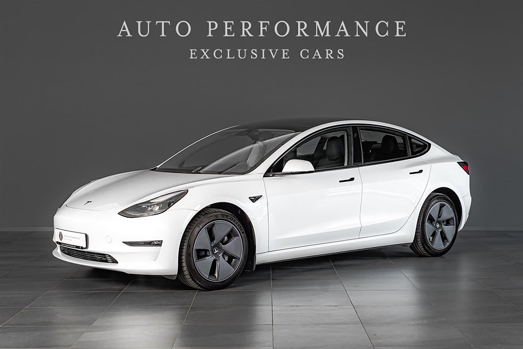 Tesla Model 3 Long Range AWD 440hk / Hemleverans /