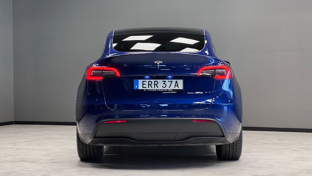 Tesla Model Y 2022 - miniatyr 18