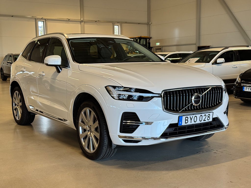 Volvo XC60 Recharge T6 AWD AUT DRAG PANO VÄRMARE MOMS VOC GOOGLE