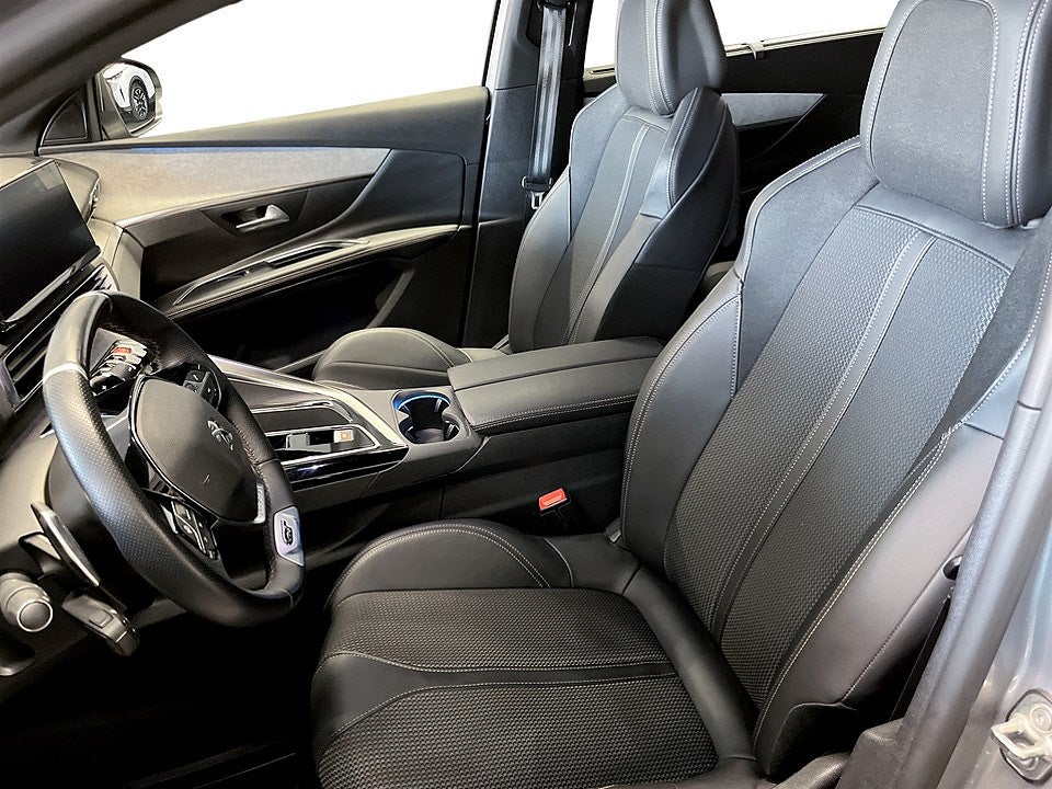 Bild på Peugeot 5008 GT 1.2 PT 130hk Aut - 7-SITS,B-KAMERA,CARPLAY