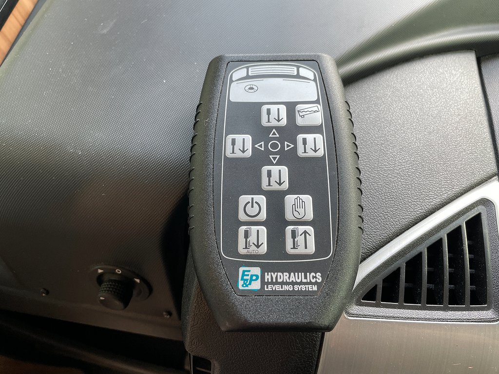 Pilote G 742 XLJ Explorateur /Hyd-stö/Solcell/ALDE/Automat180hk - Pilote
