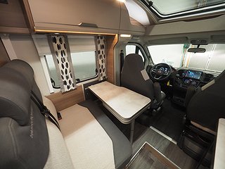 Husbil-halvintegrerad Knaus Ti 550 MF Vansation | 9 av 25