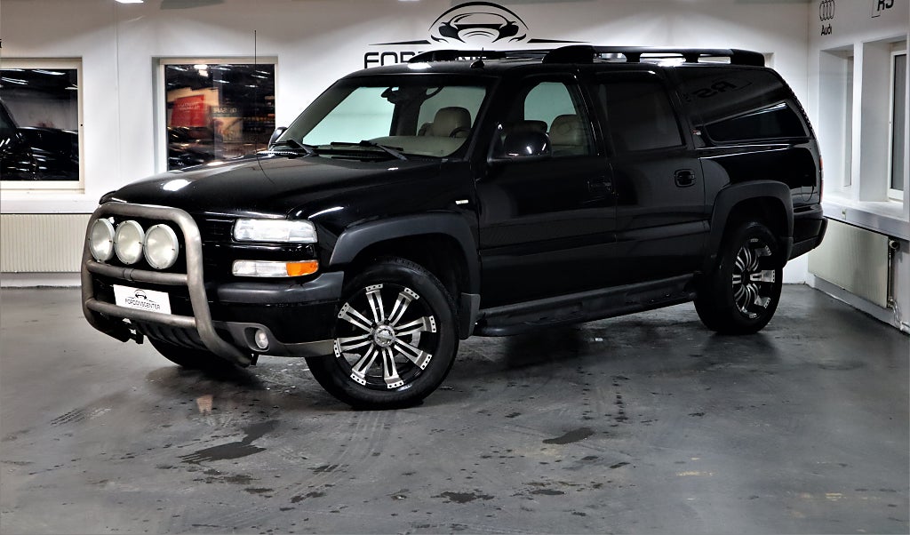 Chevrolet Suburban Z71 1500 5.3 V8 FlexFuel 4WD Hydra-Matic 