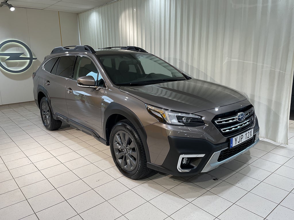 Subaru Outback 2.5 Limited Xfuel Elbaklucka GPS Dragkrok