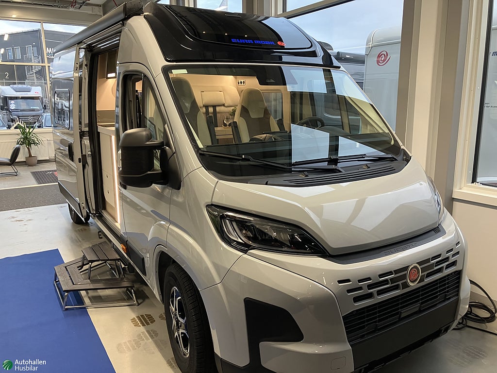 Eura Mobil VAN 635 EB, Automatlåda, Långbädd