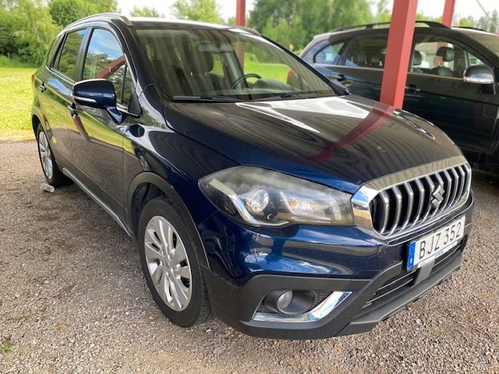 Suzuki SX4 S-Cross, nybes, moms