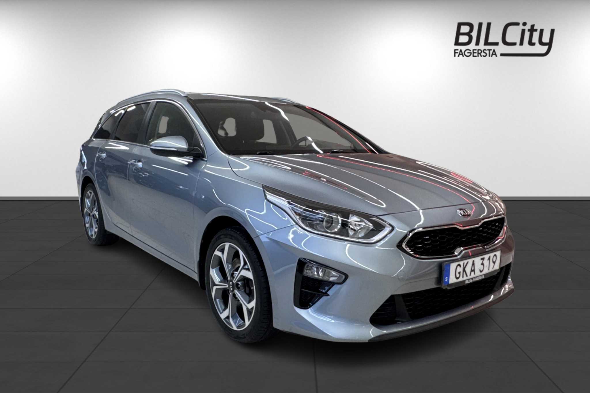 Kia Ceed SW 1.4 T-GDI DCT Advance 2019, bild 3/10