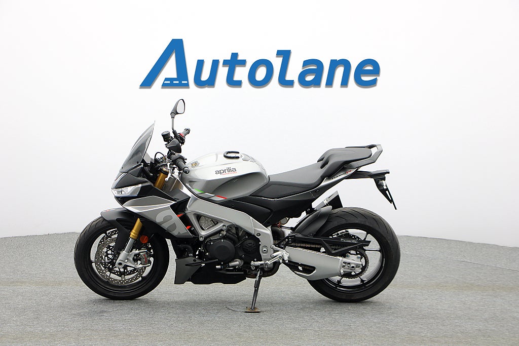 Aprilia Tuono V4 1100 *MIVV Titanium helsystem Quickshifter Öhlins