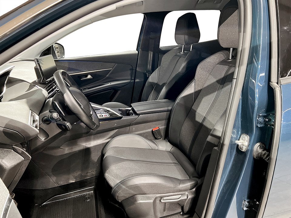 Bild på Peugeot 3008 Allure PHEV 225hk Aut - CARPLAY,B-KAMERA,KEYLESS