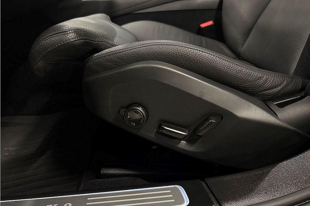 Volvo V90 B4, Läder, Elstol minne, Navi, Backkamera, 1 brukare