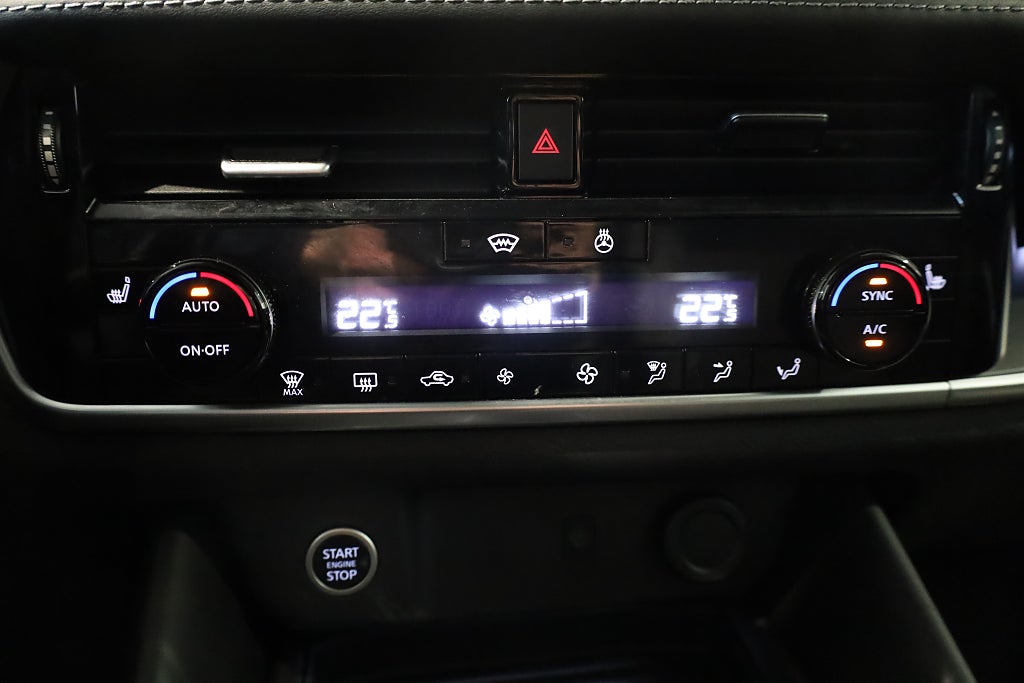 Nissan Qashqai 1,3 DIG-T XTRONIC-CVT 158hk N-Connecta Navi 360°-kamera 2024