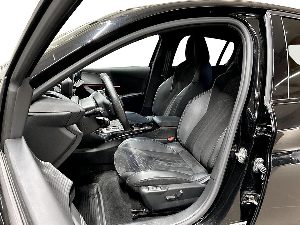 Bild på Peugeot e-208 GT Pack 50 kWh 136hk Aut B-KAMERA NAVI