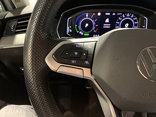 Kombi Volkswagen Passat 18 av 28