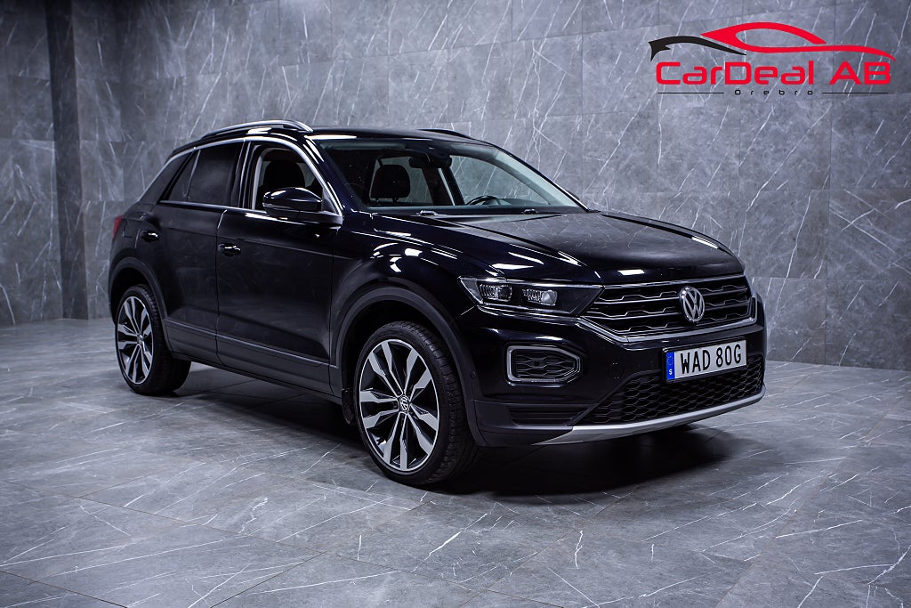 Volkswagen T-Roc 1.5 TSI M-Värmare Cockpit CarPlay Döda vinkel Adaptiv