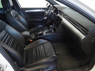 Kombi Volkswagen Passat 11 av 28