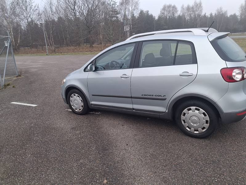 Volkswagen Golf Cross TSI 140