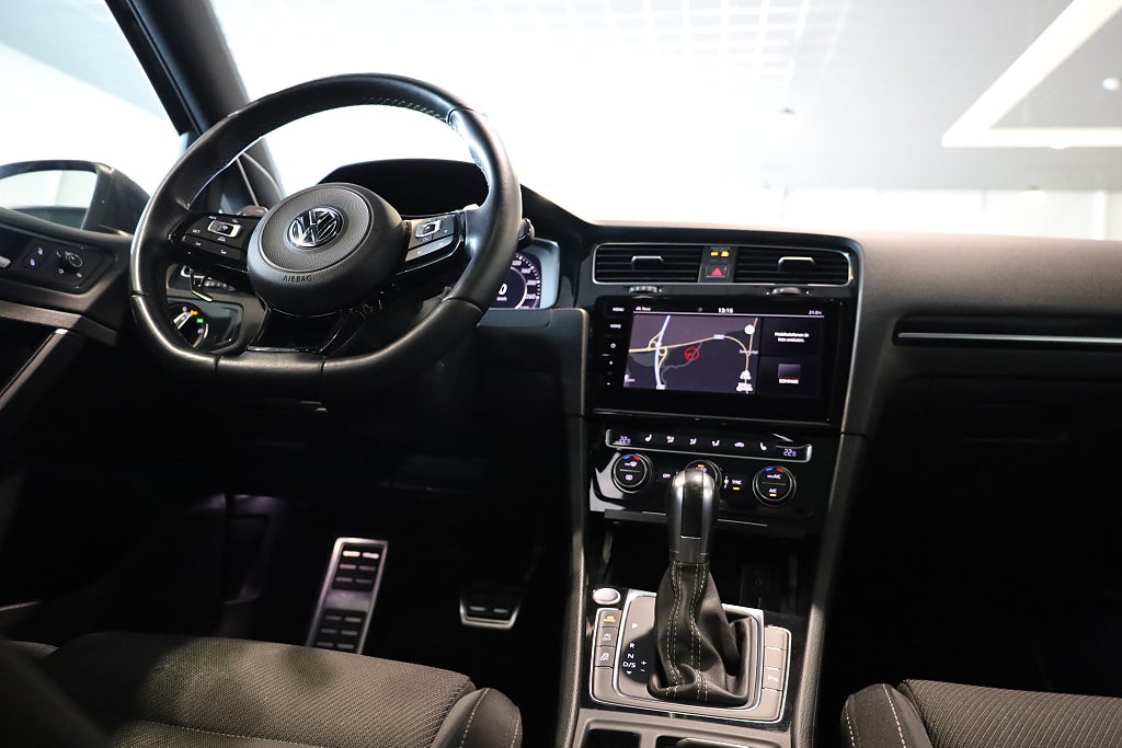 Volkswagen Golf R 2.0 TSI 4M Navi Kamera Dynaudio Panorama Cockpit 2018