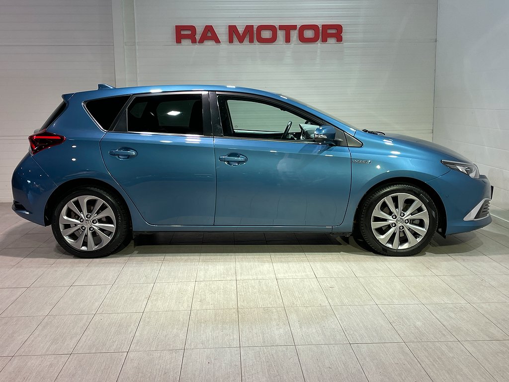 Toyota Auris Hybrid e-CVT Executive | Kamera | Farthållare 2016