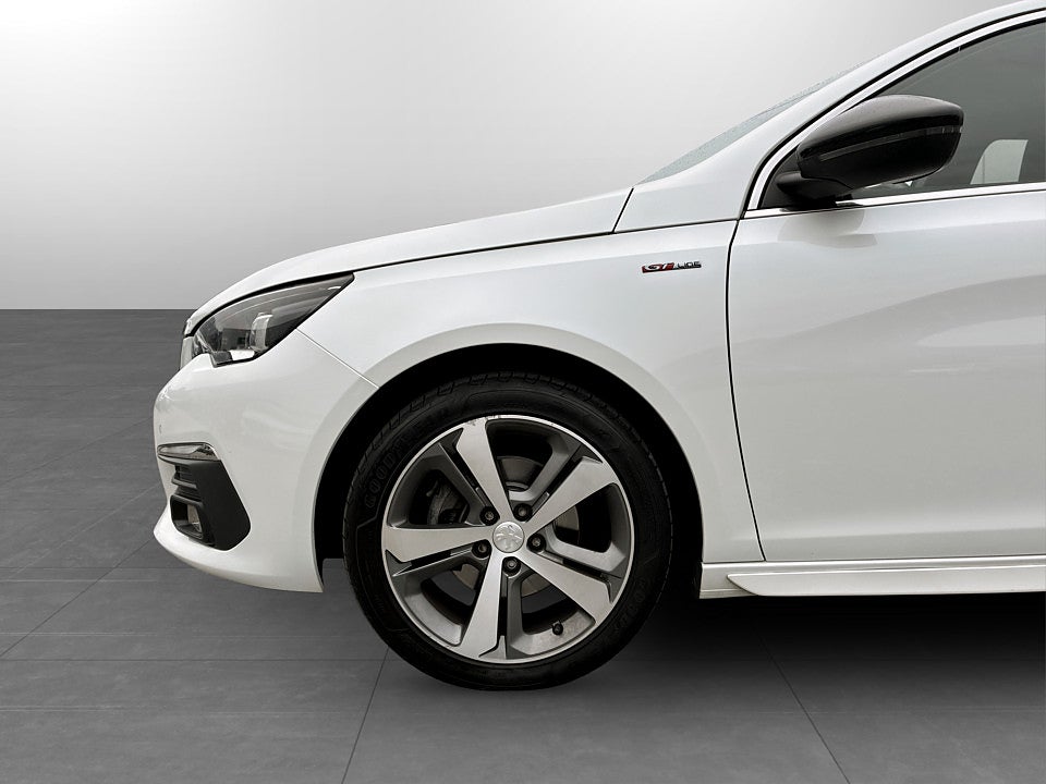 Bild på Peugeot 308 5D GT-Line 1.2 PT 130hk Aut CARPLAY