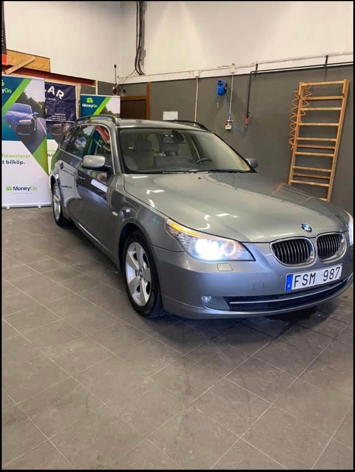 BMW 530 x d Touring Automat 235hk 2007, bild 2/34