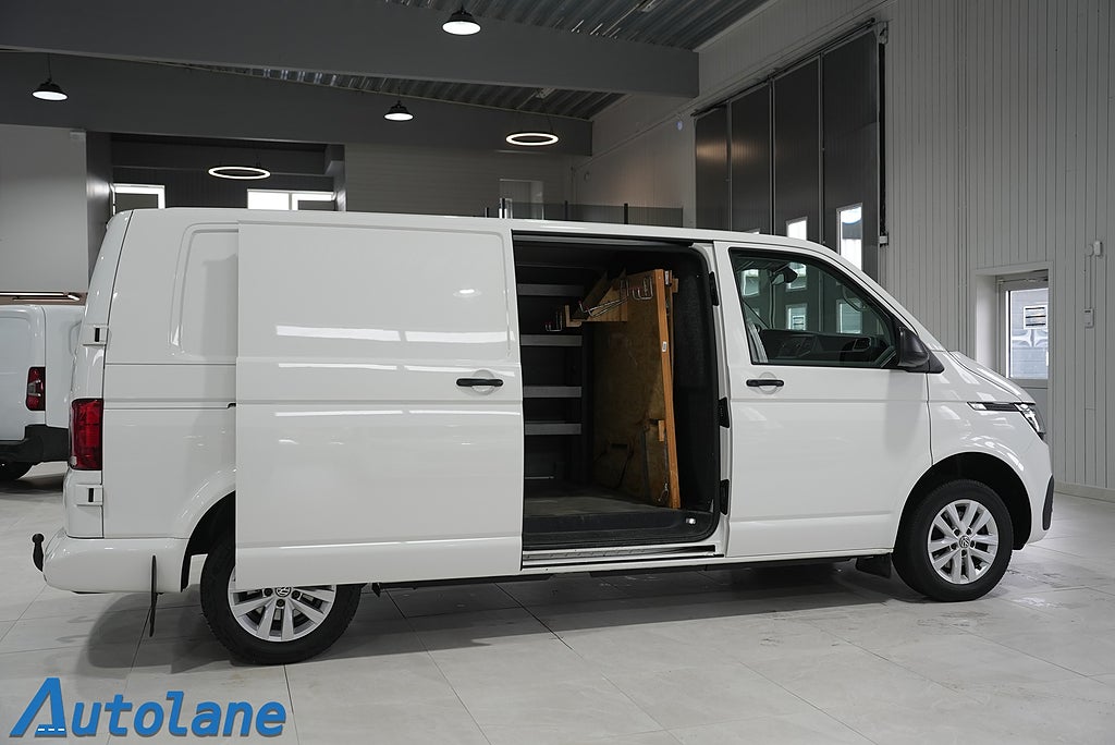 Volkswagen Transporter T30 2.0 TDI BMT Inredning,Drag,Värmare,GPS, 3-sits