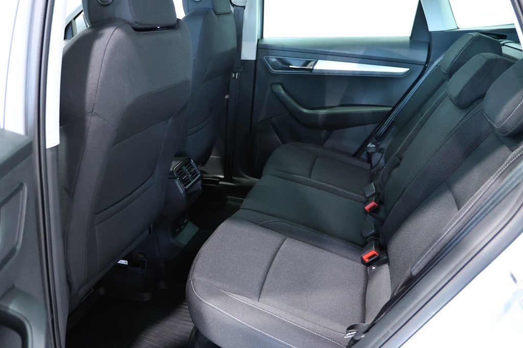 Skoda Karoq 2024, kuva 7/10
